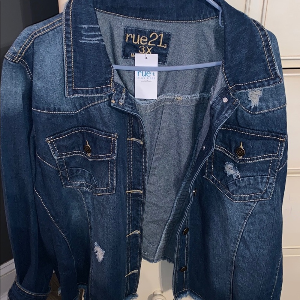 Brand new jean jacket!!